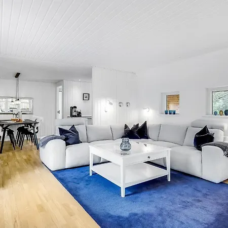 Vakantiehuis 3 Bedroom Awesome In Romo