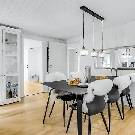 3 Bedroom Awesome In Romo Vakantiehuis *
